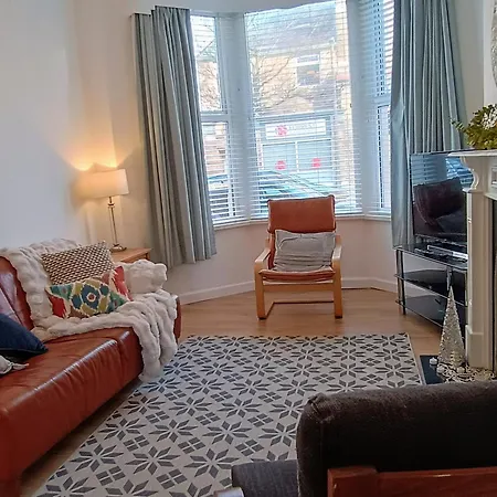 4 Bed House Sea Views Benji'S By The Beach Morecambe Exterior photo