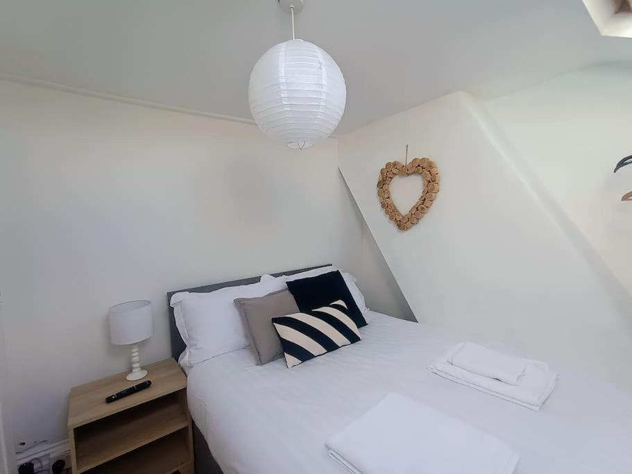 4 Bed House Sea Views Benji's By The Holiday home Morecambe